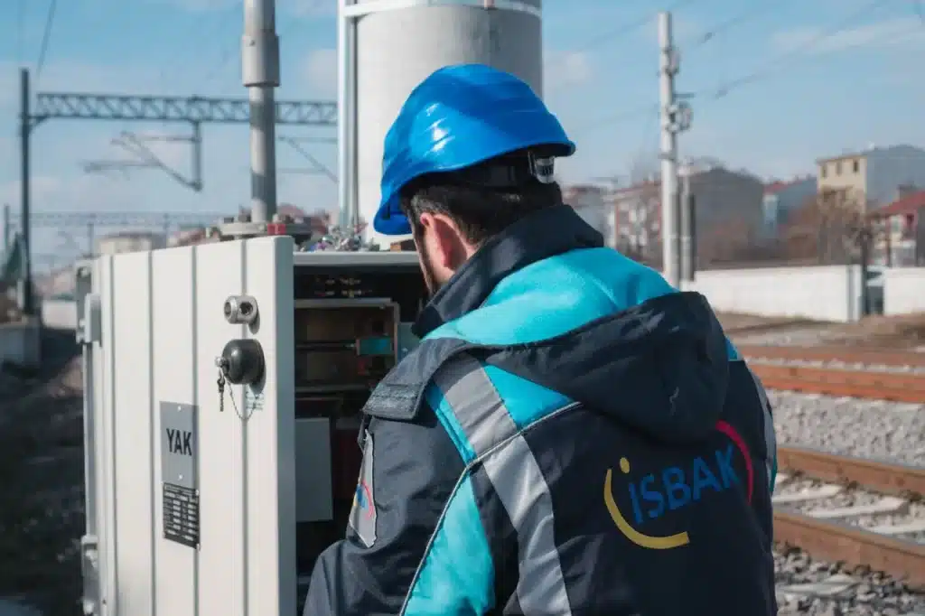 Benefits of Professional Electrical Maintenance for Businesses